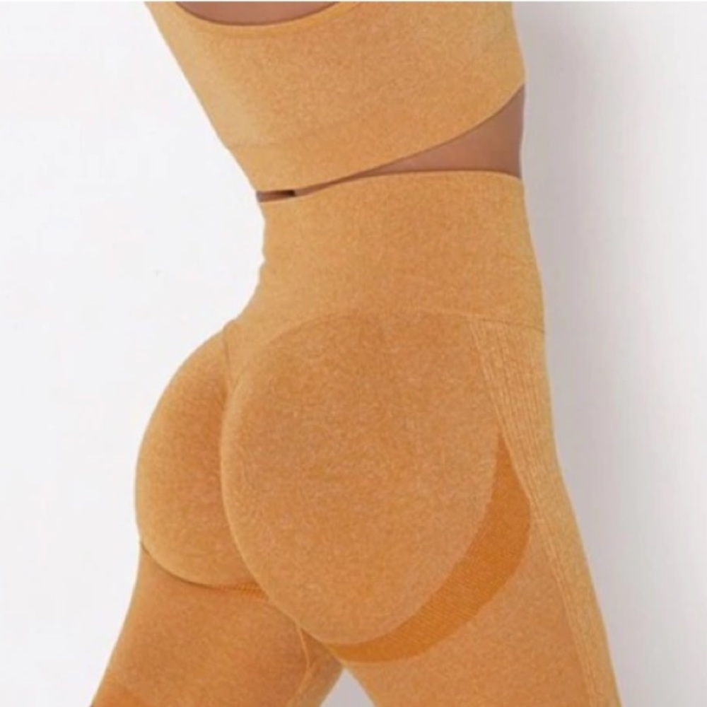 Astoria Contouring Booty Short - Grey - Picture 5 of 5